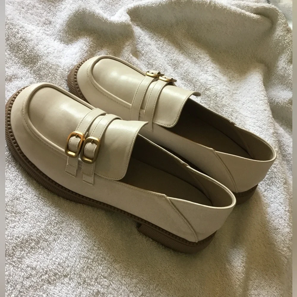 Gangming Cream Double-Buckle Loafers with Gold Hardware